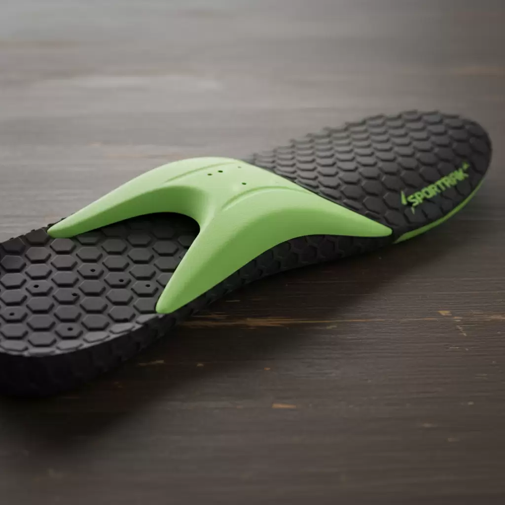 Thiết kế ôm sát vòm chân và bề mặt chống trượt là tiêu chí quan trọng khi chọn lót giày