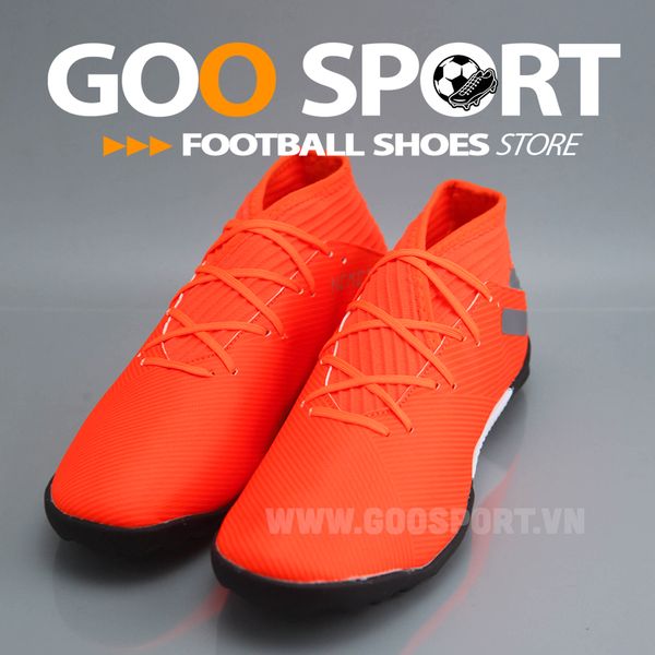 giày đá bóng nemeziz