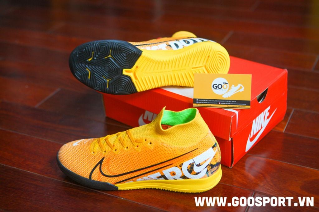giày đá bóng nike mercurial superfly ic