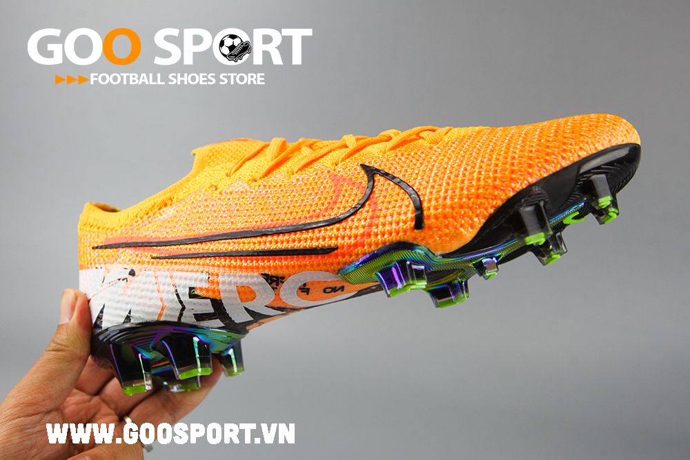giày đá bóng sân cỏ tự nhiên