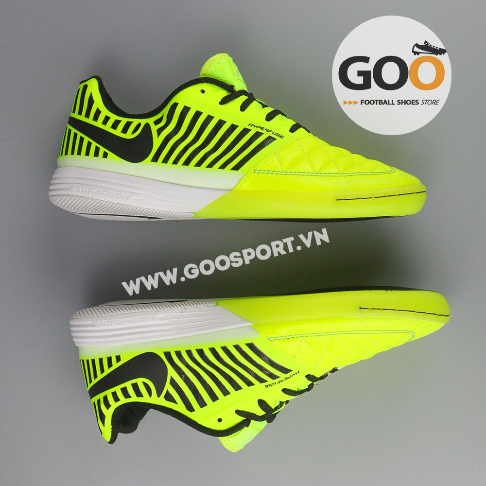 giày đá bóng futsal