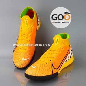 Nike Mercurial Superfly 7 IC cam