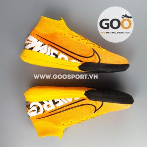 Nike Mercurial Superfly 7 IC cam